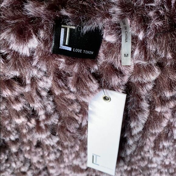 Love Token Faux Fur Waterfall Vest Purple Open Front w/ Pockets Women's Sz S NWT - Picture 11 of 12
